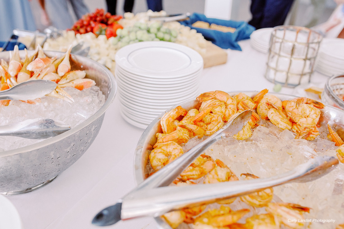 Seafood-buffet-with-shrimp-crab-and-ice-WEDDING-&-EVENTS-Cocktail-hour-food-Avalon-Yacht-Club