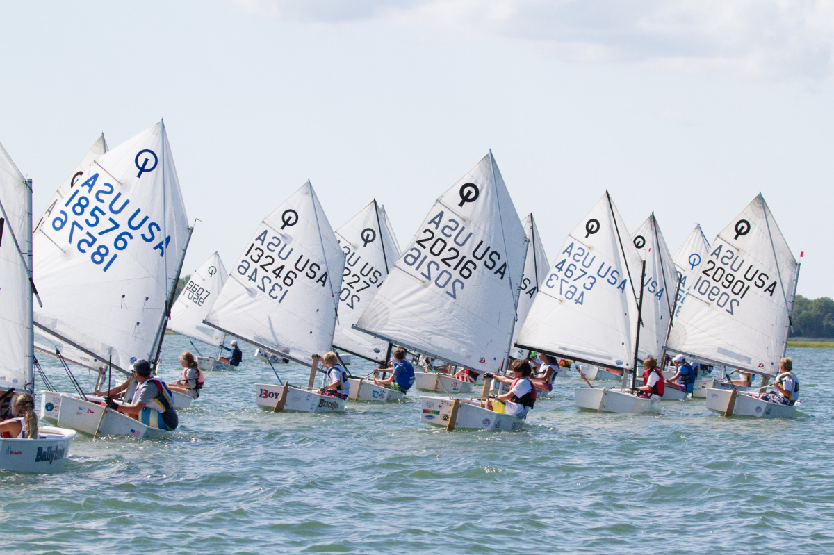 Sailing-regatta-optimist-class-youth-competition-JUNIOR-SAILING-Avalon-Yacht-Club
